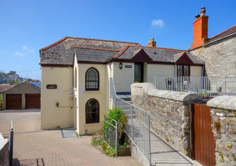 The Gables is a charming one-bedroom apartment in the beautiful harbour town of Porthleven