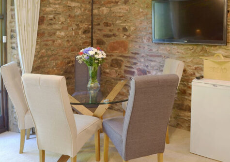The dining area at The Garden Room, Cobblestones, Marldon