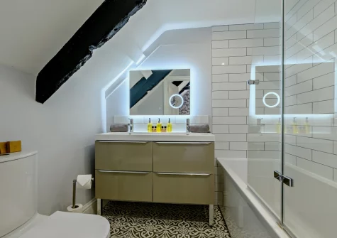 Bedroom #1 en-suite bathroom at The Gatherings, Liskeard