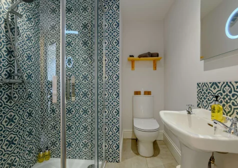 Bedroom #7 en-suite shower room at The Gatherings, Liskeard