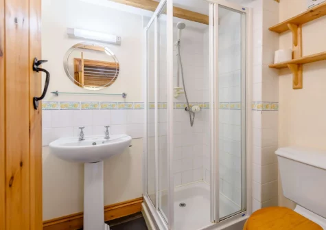 Bedroom #1 en-suite shower room at The Grain Store, Crackington Haven