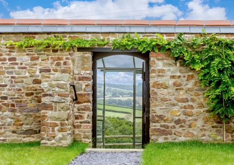 The rear courtyard garden at The Granary, Monkleigh
