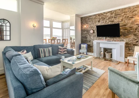 The living area at The Gulls, Looe