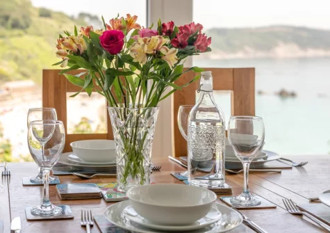The dining area at The Gulls, Looe