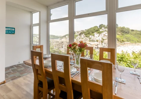 The dining area at The Gulls, Looe