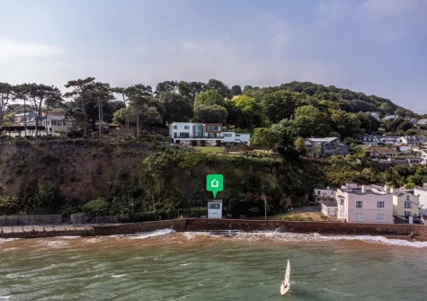 Enjoy the ever-changing views of the stunning waterside location on the south bank of the River Teign when you stay at The Gun House, Shaldon