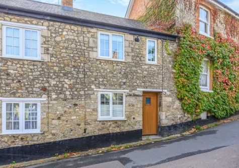 The Haven is a delightful cottage, stylishly renovated with original features retained for extra charm