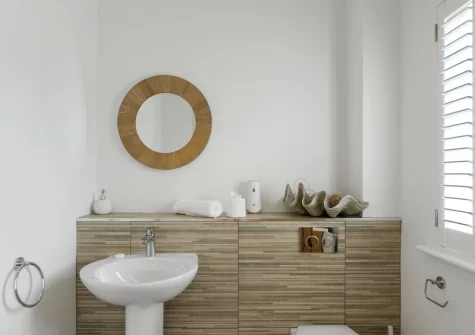 The cloakroom at The Hawthorns at Roserrow, Polzeath