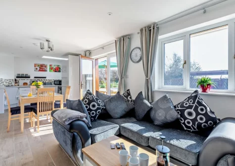 The living area at The Hive Retreat, Tytherleigh
