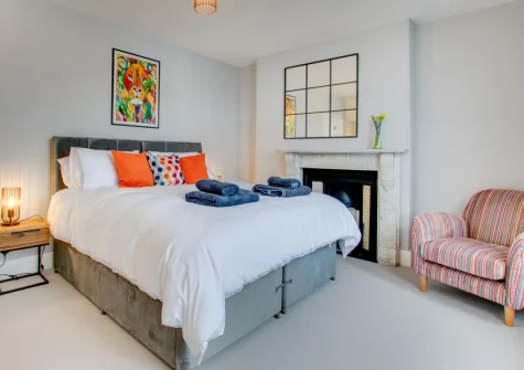 The bedroom at The Loft at Kylgenna, Fowey