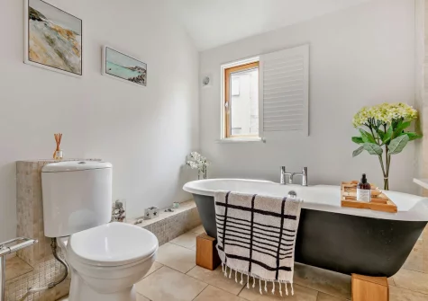 The bathroom at The Loft at Toms Yard, St Ives