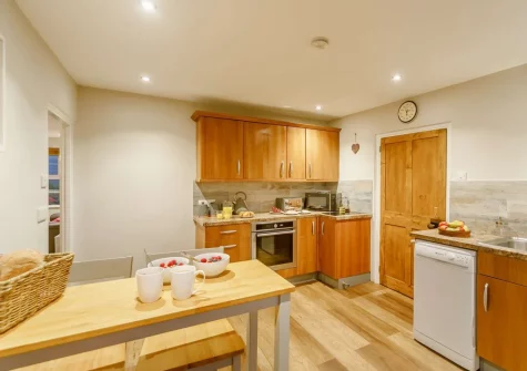 The kitchen at The Loft at Trenode, Widegates