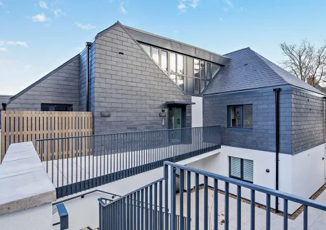 The Longstore is an incredible apartment set just above Padstow's harbour