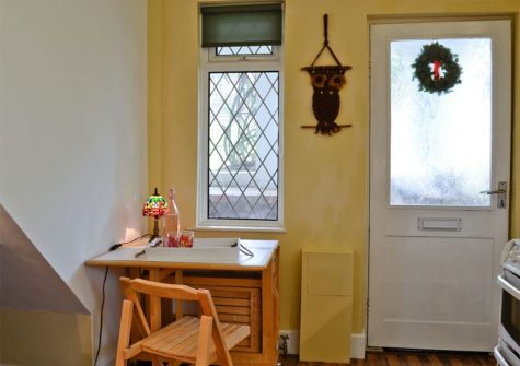 The kitchen at The Lookout, Moorings Apartments, Torquay