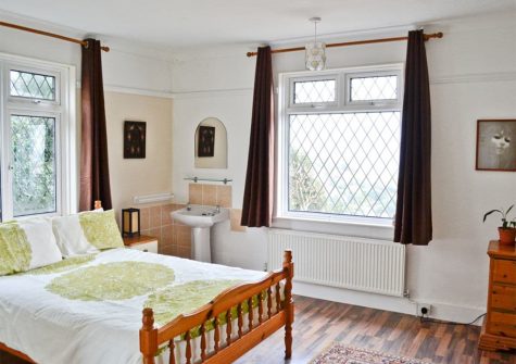 The bedroom at The Lookout, Moorings Apartments, Torquay