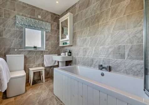 The bathroom at The Lookout, Treen