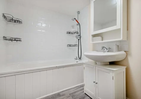 Bedroom #1 en-suite bathroom at The Martyn Rooms, Morwenstow