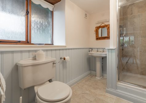Bedroom #1 en-suite at The Millhouse, Roserrow, Polzeath