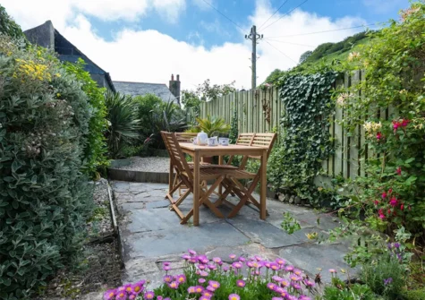 The patio & alfresco dining area at The Mizzen, Port Isaac