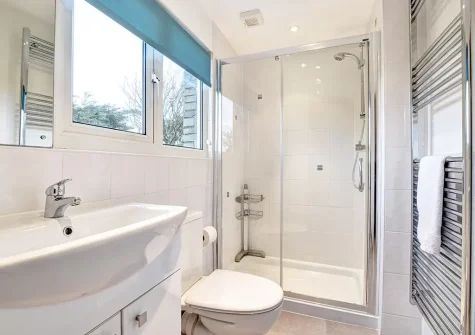 Bedroom #1 en-suite shower room at The Mount, Crugmeer
