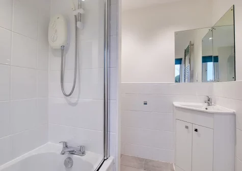 The bathroom at The Mount, Crugmeer
