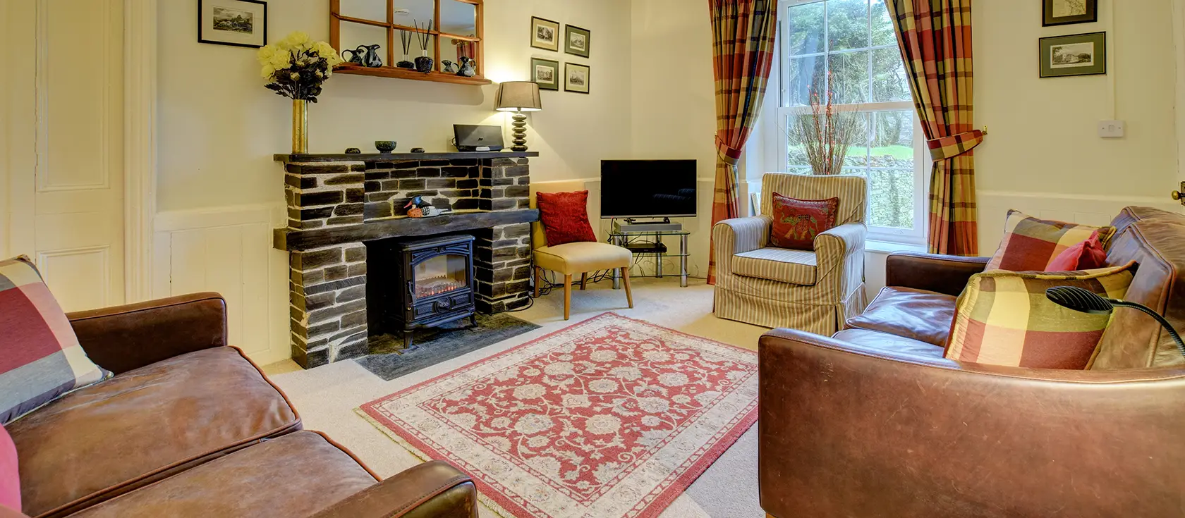 The Mount, Crugmeer is a charming detached cottage nestled in tranquil Cornish countryside. Enjoy characterful stone fireplace, beamed ceilings, and large garden with distant sea views. Its' a perfect family coastal retreat near to Padstow.