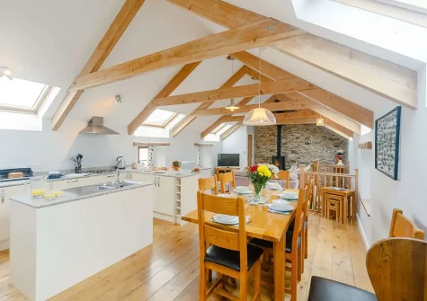 The dining area at The Mowhay, Penvose Farm, Tregurrian