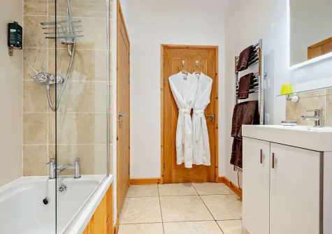 The bathroom at The Nook, Trebudannon
