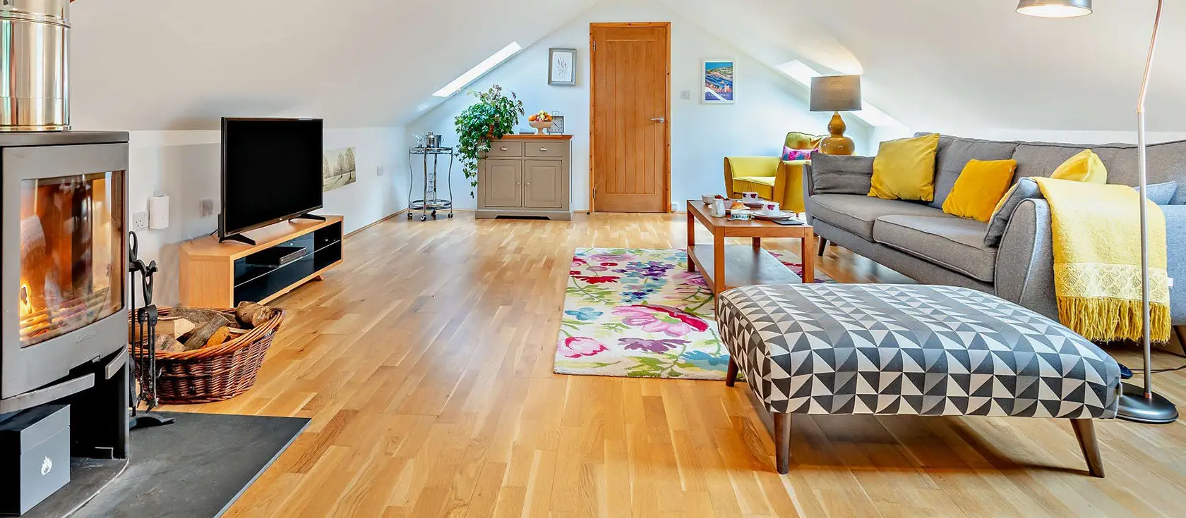 The Nook, Trebudannon is a charming converted cottage that combines rustic appeal with modern luxuries. Enjoy a private hot tub, woodland picnic area, & games room, while perfectly positioned to explore Cornwall's stunning beaches and attractions.