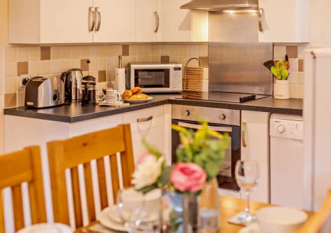 The kitchen & dining area at The Nuthatch, Higher Clovelly