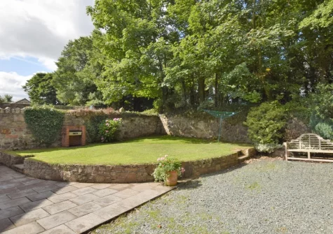 The enclosed garden at The Old Cart House, Lanivet