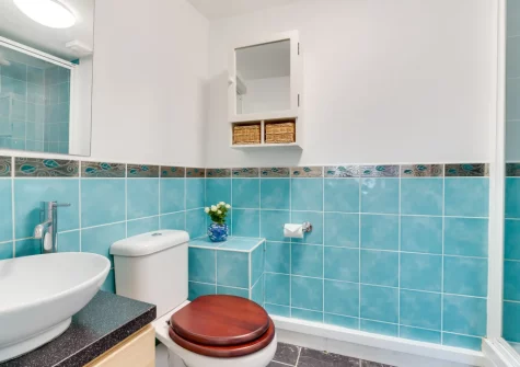 Bedroom #1 en-suite bathroom at The Old Cowshed, Marazion