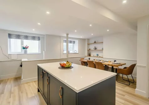 The kitchen & dining area at The Old Dairy, Fowey