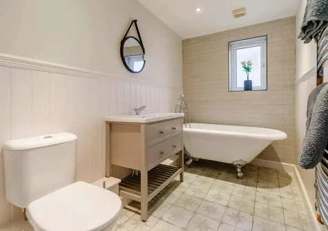 The bathroom at The Old Dairy, Fowey