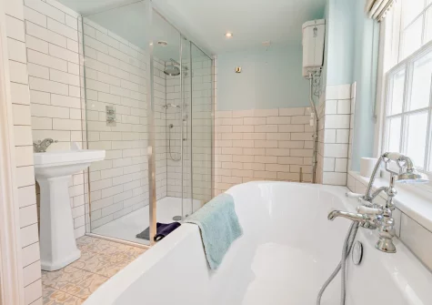 The bathroom at The Old Library, Fowey