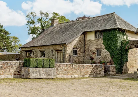 The Old Stables at Stafford Barton is a meticulously presented holiday home forming part of a historic Manor offering all comforts in an authentic setting