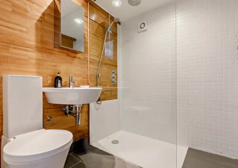 The shower room at The Old Sunday School, Rumford