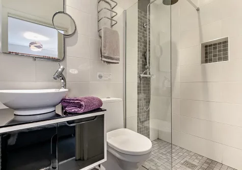 The shower room at The Orangerie, Gilbert's Coombe