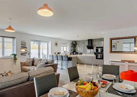 The kitchen & dining area at The Pearl At Atlanta View, Westward Ho!