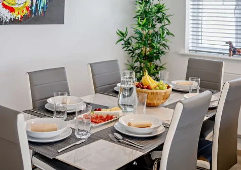The dining area at The Pearl At Atlanta View, Westward Ho!
