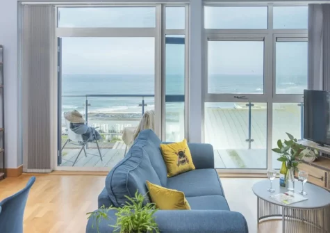 The Penthouse Forty Eight, Ocean 1, Newquay is a stylish 3-bedroom retreat with amazing views, ideal for exploring the vibrant town and beaches, making it the perfect base for families to enjoy Newquay's stunning coastline and diverse dining scene.