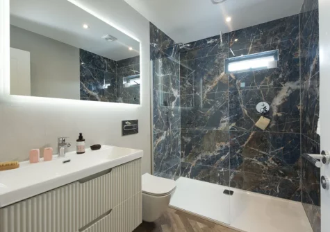 The shower room at The Penthouse, Oasis Sands, Newquay