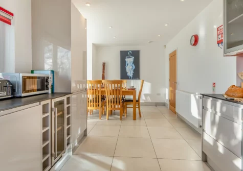 The kitchen & dining area at The Reeds, Croyde