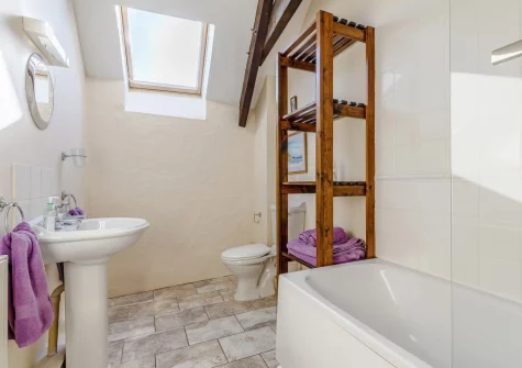 The bathroom at The Rest Barn, Trewillis Farm, Coverack