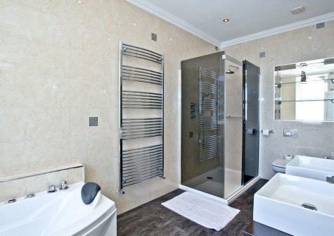 Bedroom #1 en-suite at The Riviera Mansion, Torquay