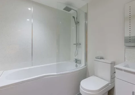 Bedroom #4 en-suite bathroom at The Roundhouse Mill, Brayford