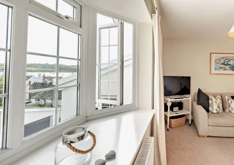 The living room at The Salt House, Appledore