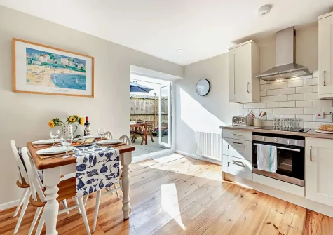 The kitchen & dining area at The Salt House, Appledore