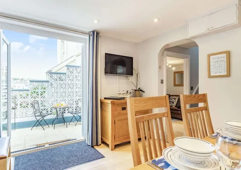 The dining room at The Sea Dog Retreat, Brixham