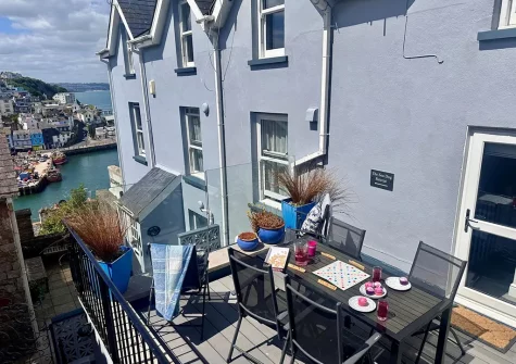 The balcony & alfresco dining area at The Sea Dog Retreat, Brixham